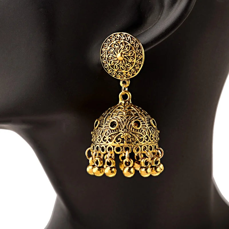 ✨ Royal Silver Jhumkas – Timeless Beauty