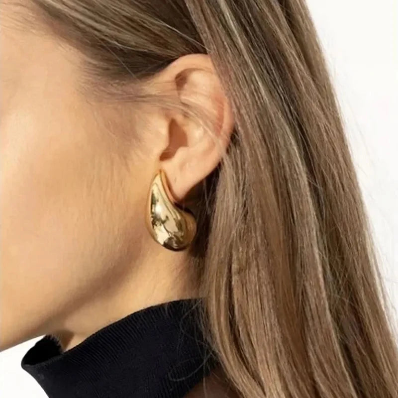 Luxury 18K Gold Vintage Hoops