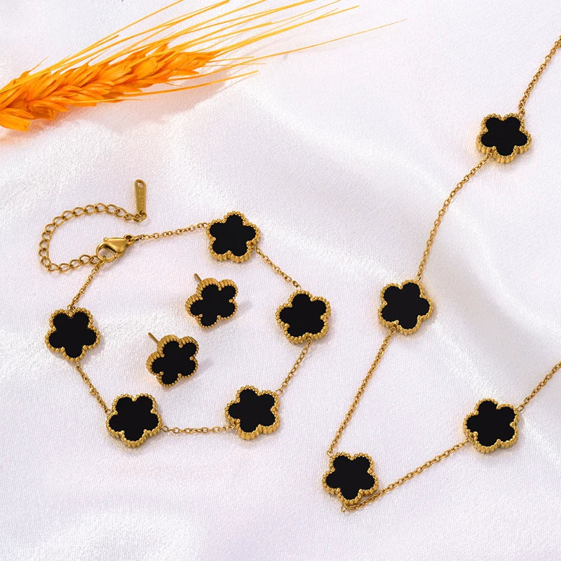 Timeless Black Clover Jewelry Set