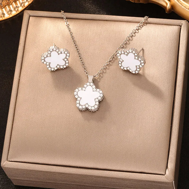 Radiant Bloom Jewelry Set