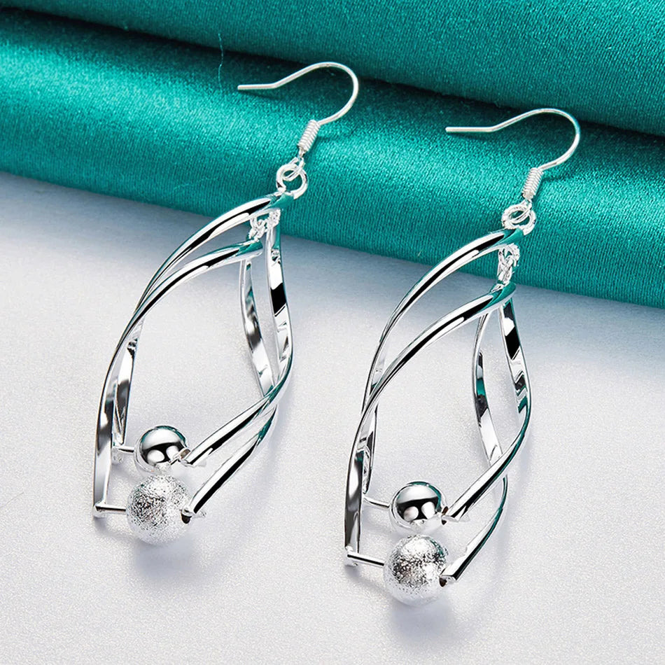 💎 Twist Wave Silver Earrings